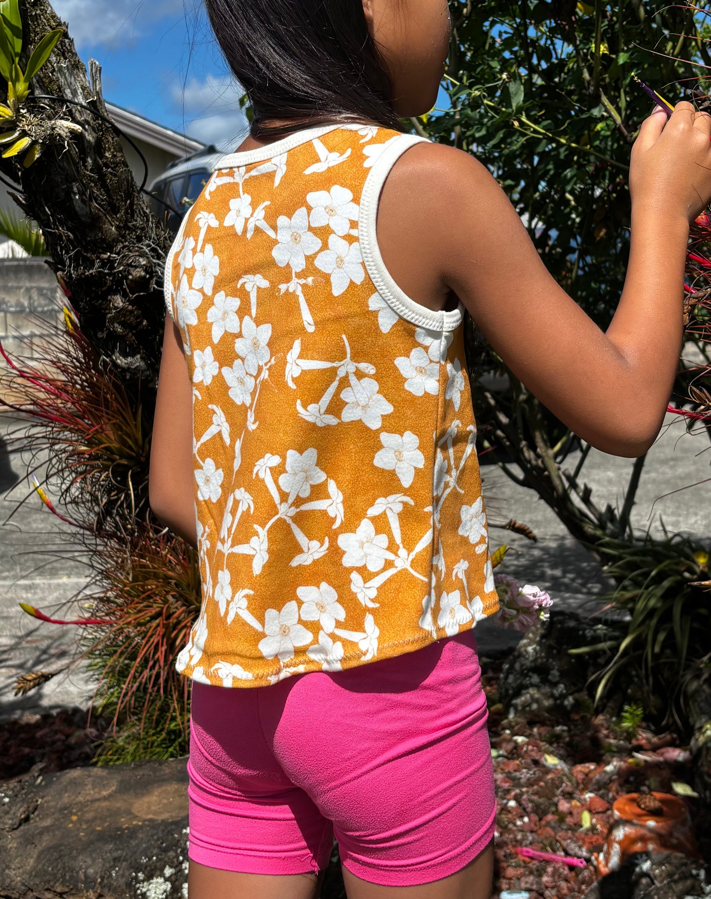 Puakenikeni Blossoms Kau'i Tank Top