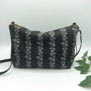 Pearl Shell Crossbody Bag